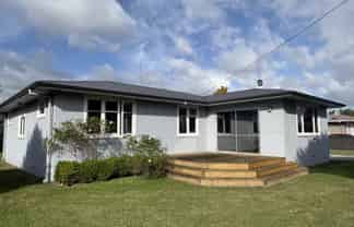 10 Oriana Place, Highbury