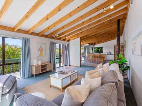 12 Kaitawa Street, Waikanae Beach