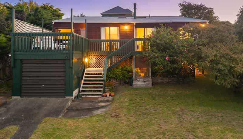 12 Kaitawa Street, WAIKANAE BEACH