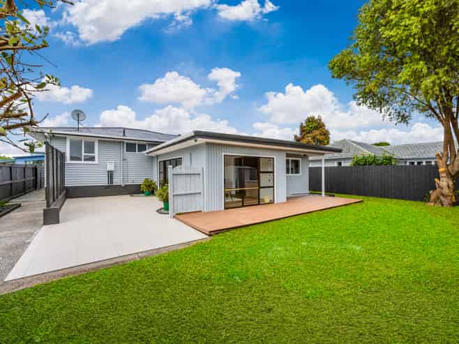 114 Old Wairoa Road, Papakura