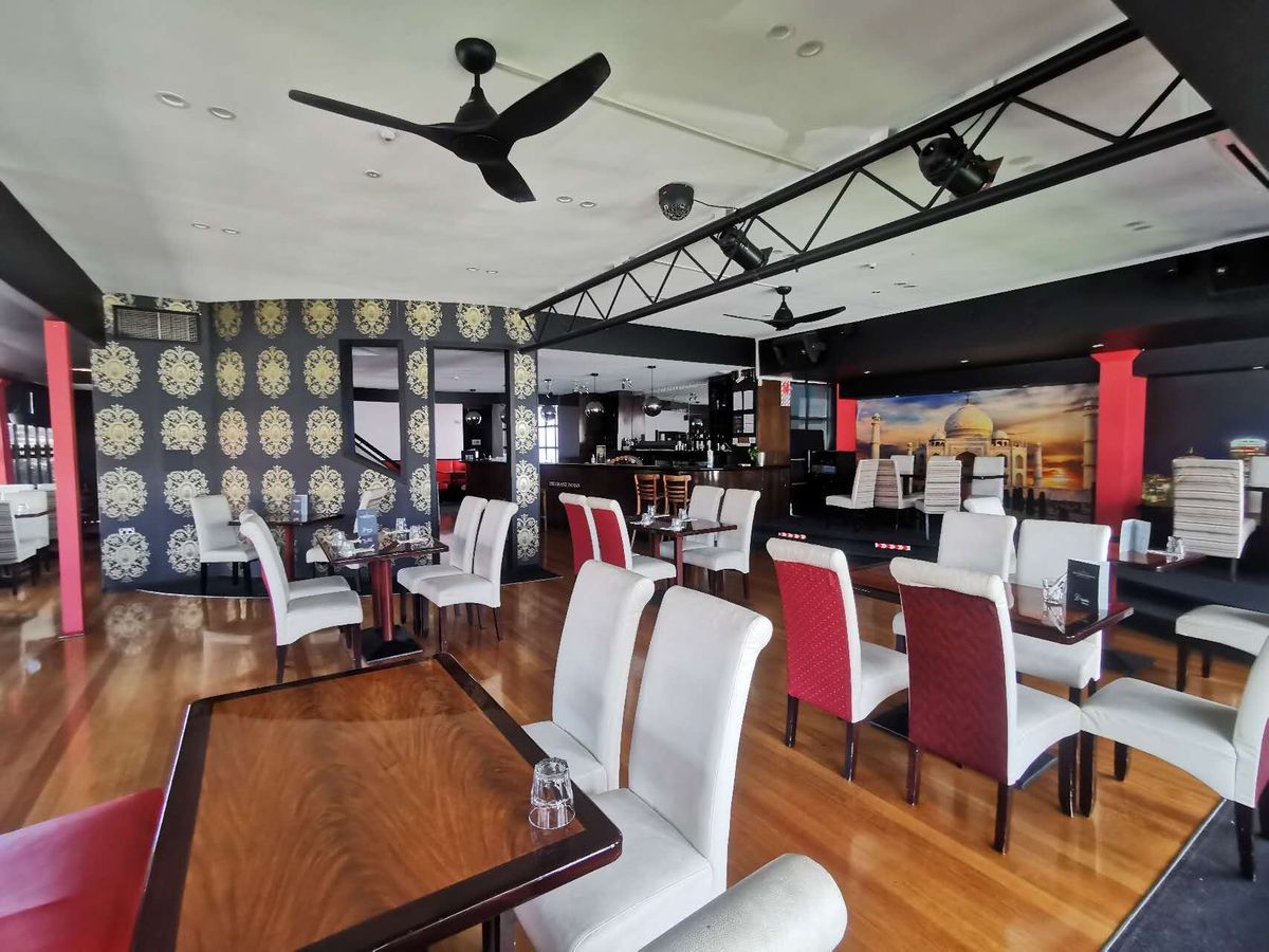 Large Bar & Restaurant Site For Lease, Prime Howick Town Centre Location - (CML 11501) – pohled 2