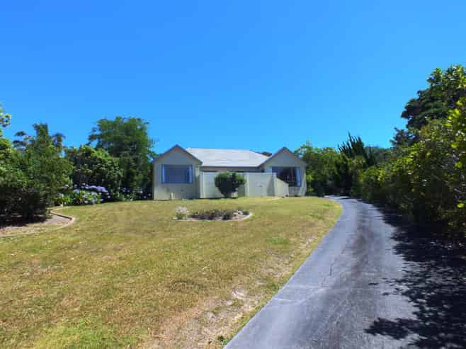 2 Gulf Harbour Drive, Gulf Harbour