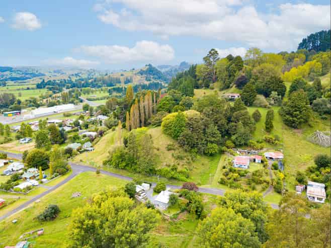 20 and 24 Valley Road, Manunui