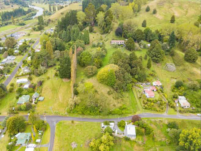 20 and 24 Valley Road, Manunui