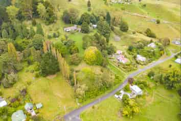 20 and 24 Valley Road, Manunui