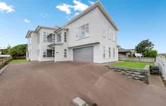 70 Seventh View Avenue, Beachlands