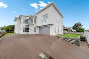  Seventh View Avenue, Beachlands