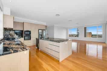  Seventh View Avenue, Beachlands