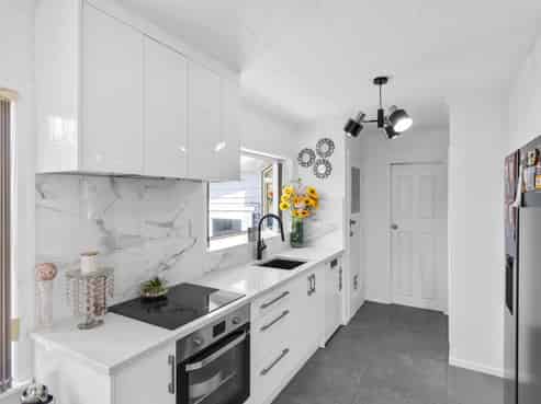 8 Karamu Crescent, Wainuiomata