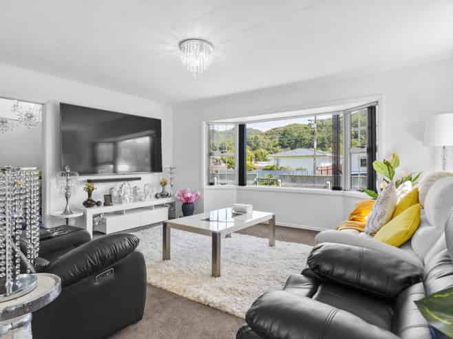 8 Karamu Crescent, Wainuiomata