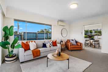 2 Tupaea Place, Otumoetai