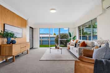 2 Tupaea Place, Otumoetai