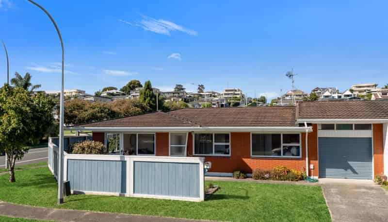 2 Tupaea Place, Otumoetai