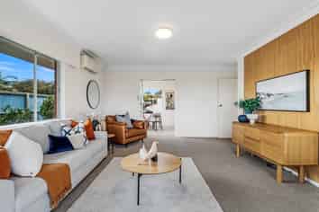 2 Tupaea Place, Otumoetai