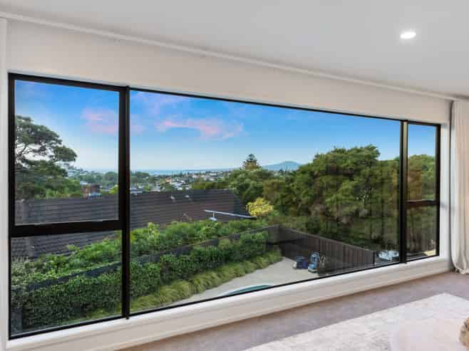 11 Lawndale Place, St Heliers