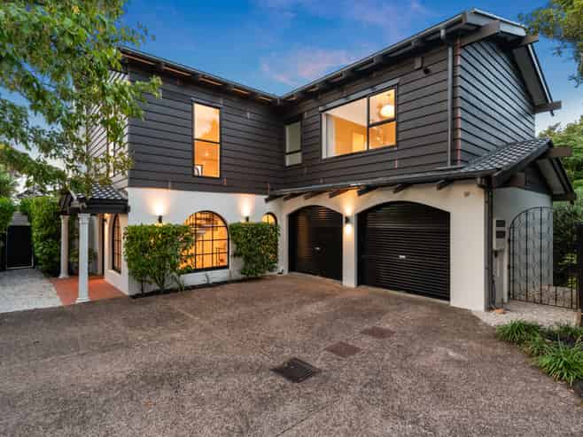 11 Lawndale Place, St Heliers