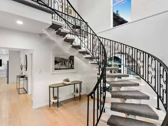 11 Lawndale Place, St Heliers