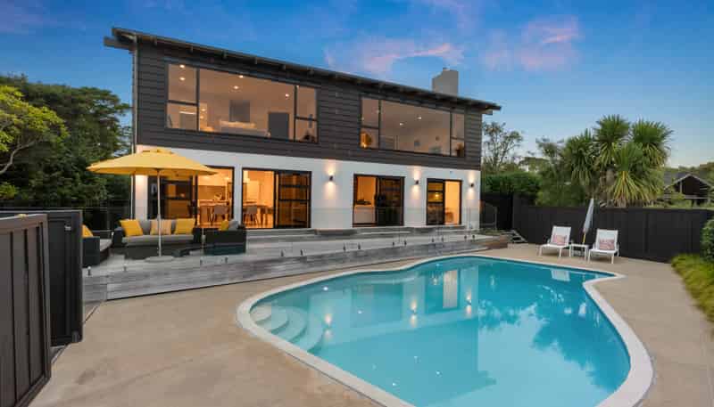 11 Lawndale Place, St Heliers