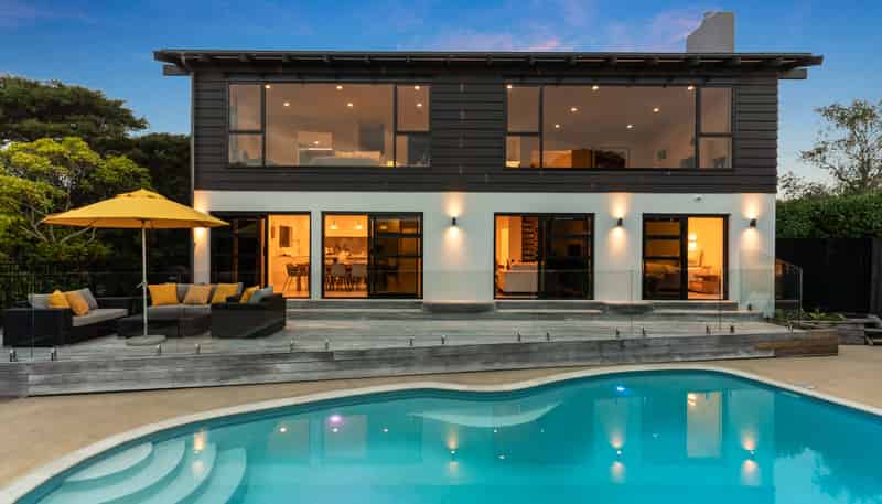 11 Lawndale Place, St Heliers