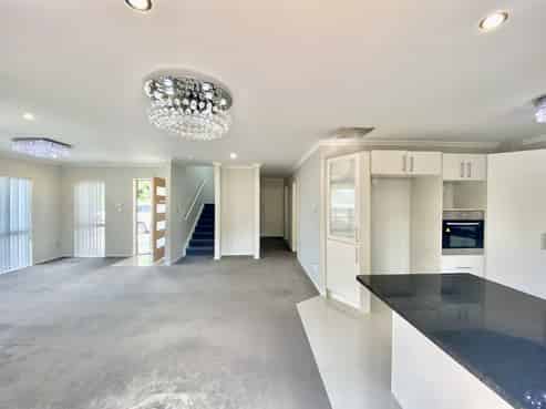 7 Hillside Road, Papatoetoe