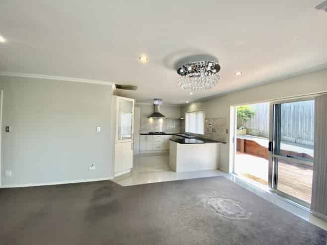 7 Hillside Road, Papatoetoe