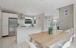 32C Gilbert Street, New Plymouth Central