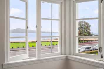 4/105 Tamaki Drive, Mission Bay