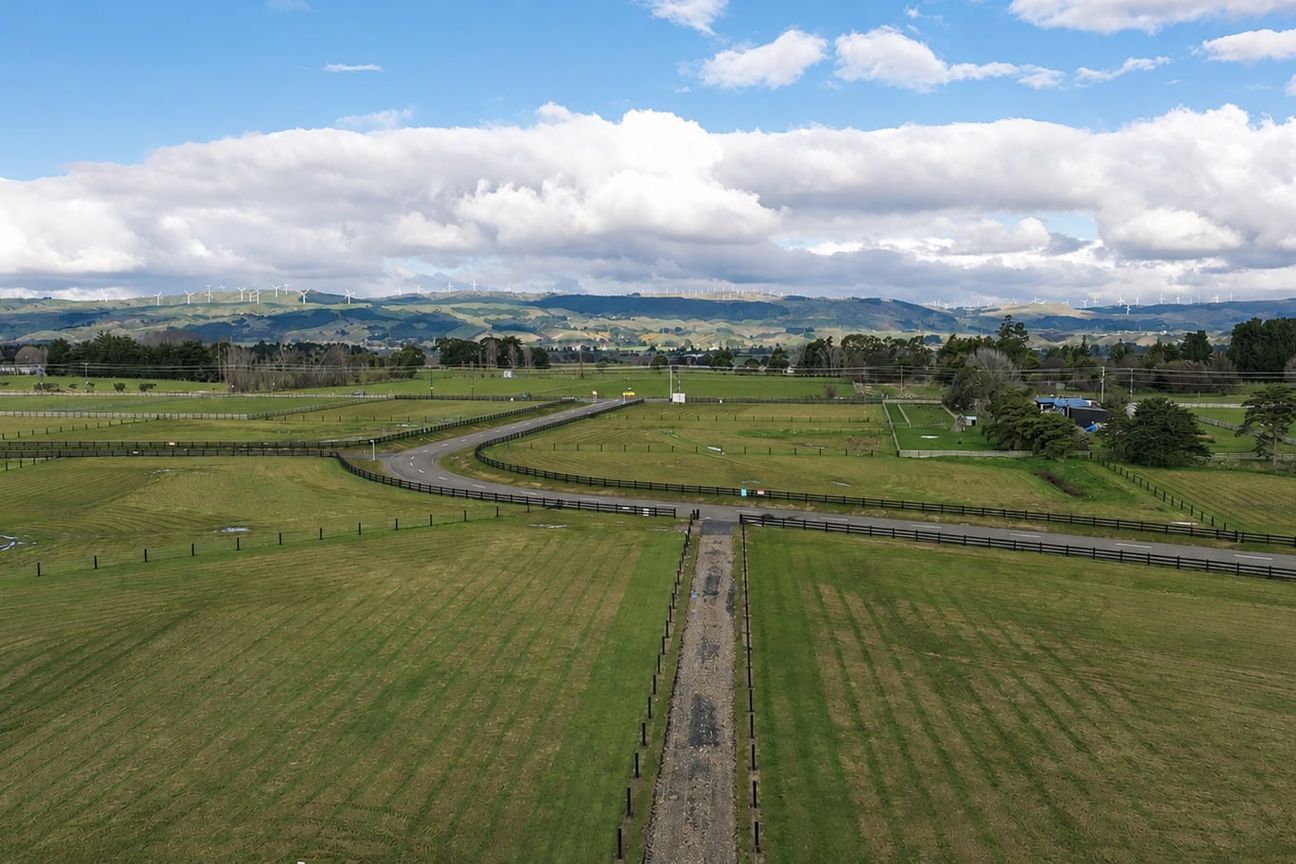 House in Palmerston North, Kelvin Grove - More