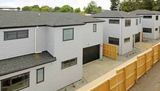 3/42 Great South Road, Manurewa