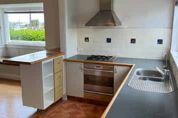 24 Pleasant Road, Glen Eden