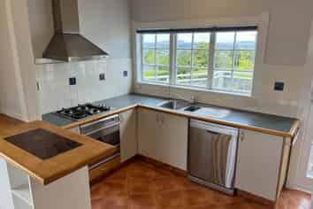 24 Pleasant Road, Glen Eden