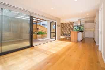 3 Shelby Place, Long Bay