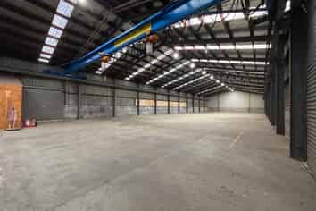 Impressive Standalone Warehouse with Offices