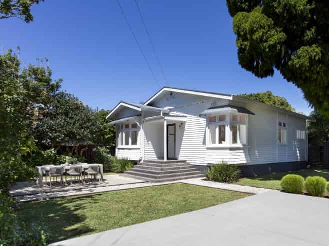 8 Oakley Avenue, Waterview