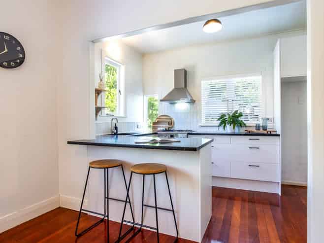 8 Oakley Avenue, Waterview