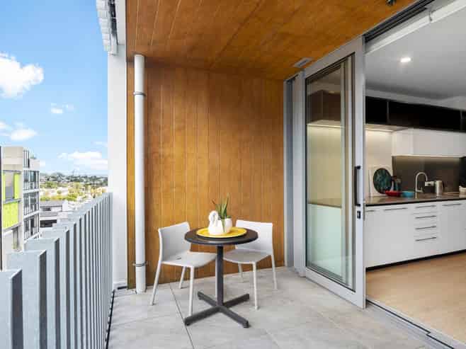 301/11 Vinegar Lane, Grey Lynn