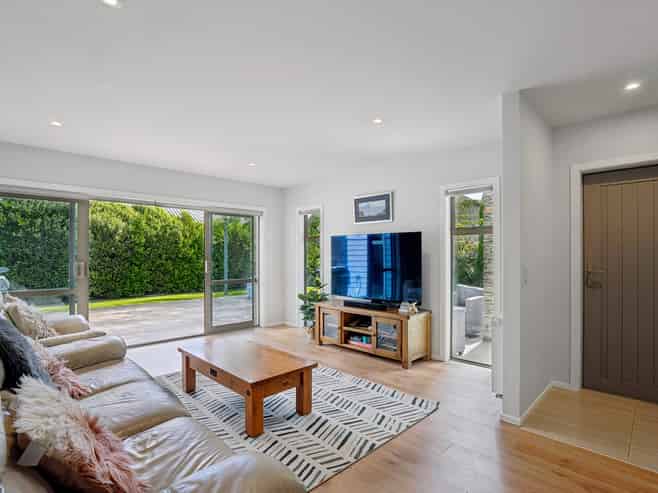 6 Marsden Place, Lower Shotover