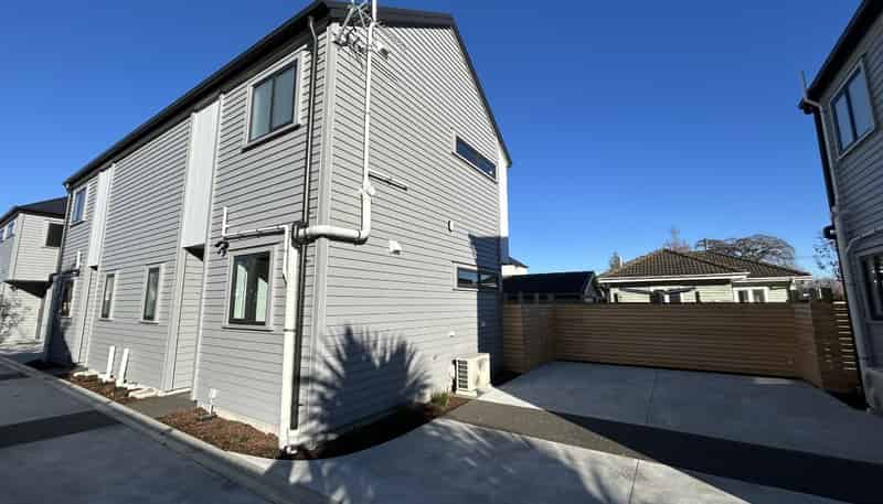 2-124 North Avon Road, Richmond