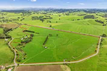 6496 State Highway 1, Pakaraka