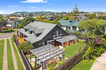 20 The Glebe, Coastlands