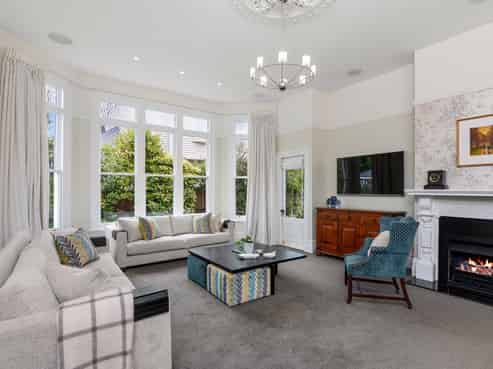 28 Knowles Street, Merivale