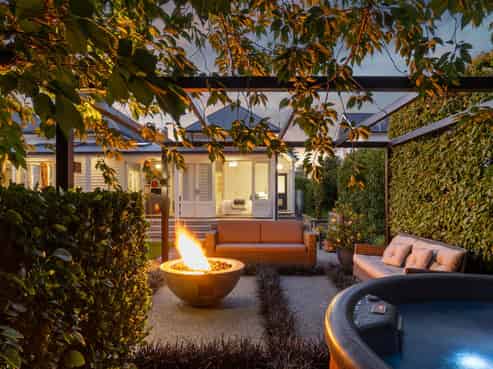 28 Knowles Street, Merivale