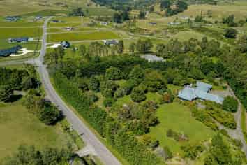 196 Valley Views, Turitea