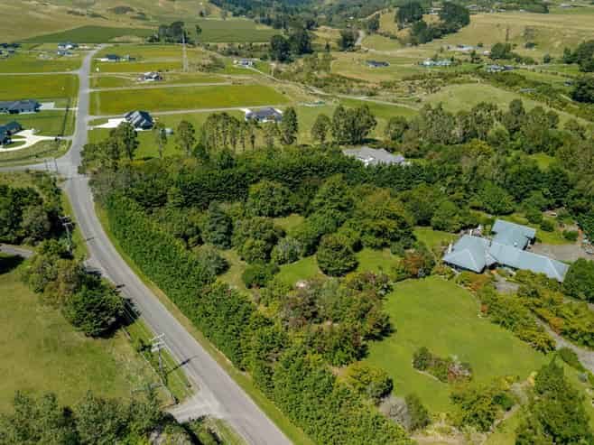 196 Valley Views, Turitea