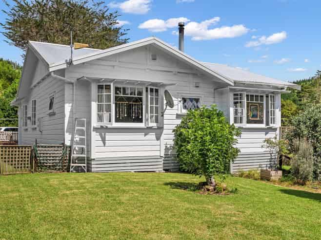 83 Ross Road, Parua Bay