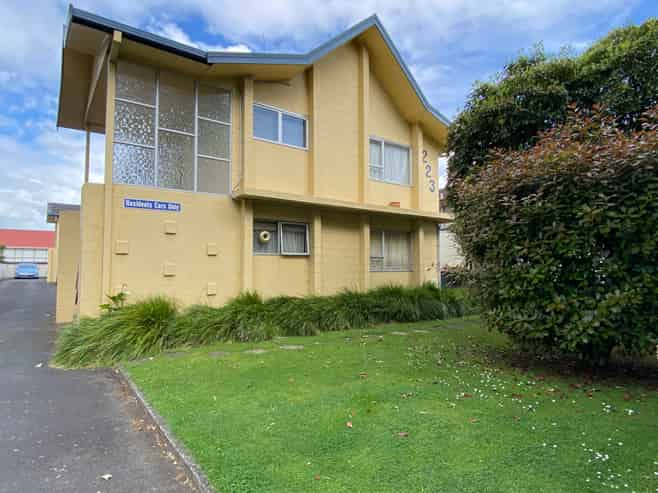 8/223 Grey Street, Hamilton East