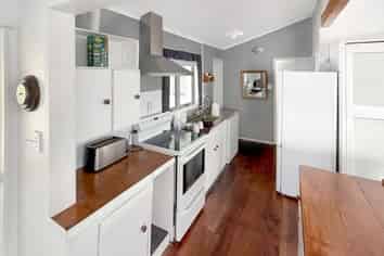 225 Miro Street, Manunui