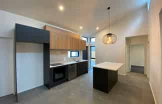 4/168 Condell Avenue, Papanui