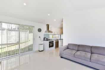 89A Vandeleuer Avenue, Birkdale