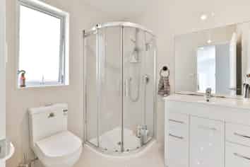 89A Vandeleuer Avenue, Birkdale